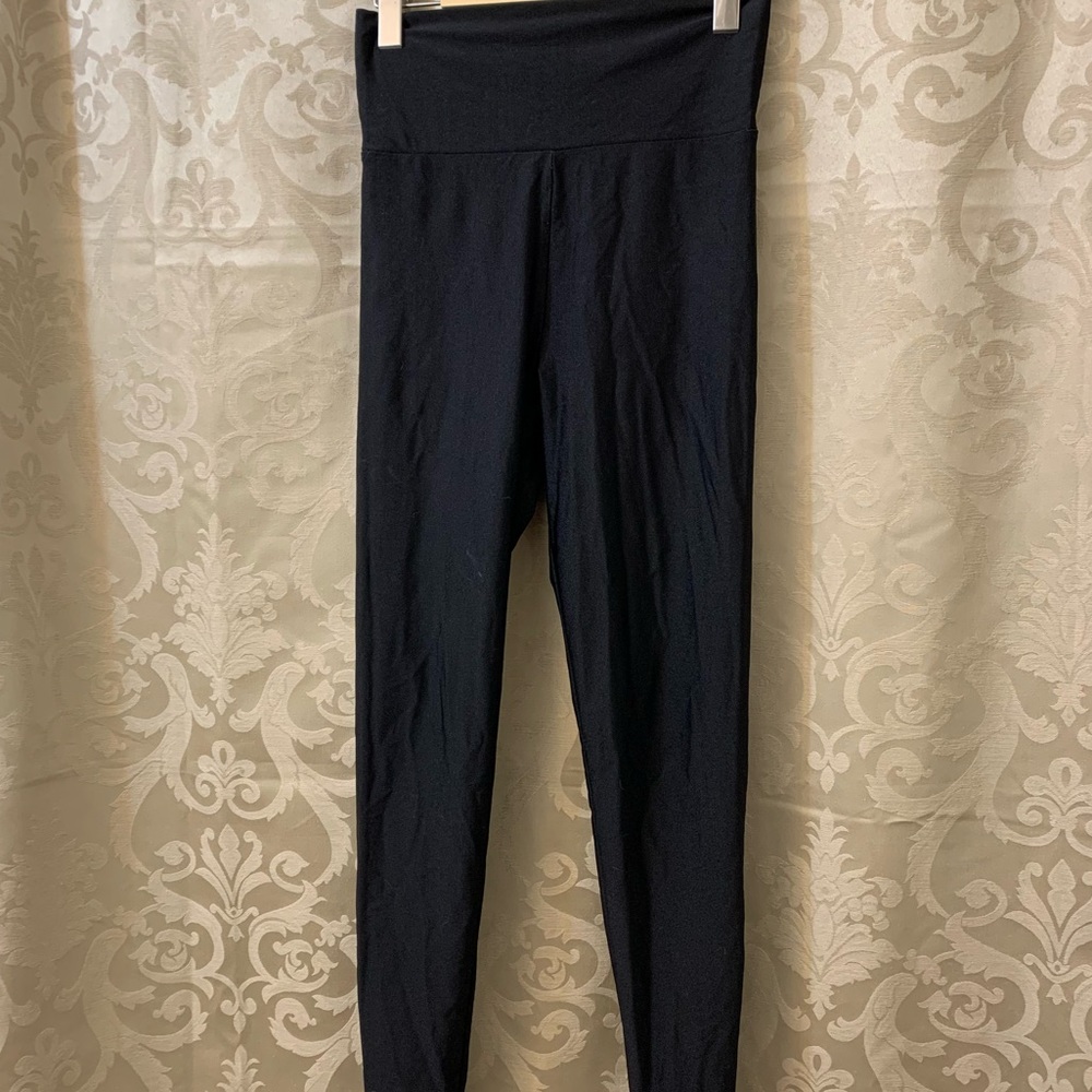 High Rise Leggings - Picture 2 of 4